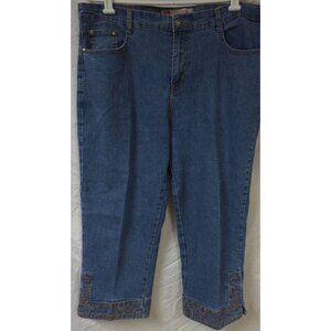 Cose Womens 14 Stretch Embroidered Rhinestones Flap Pockets Capri Jeans 36x21